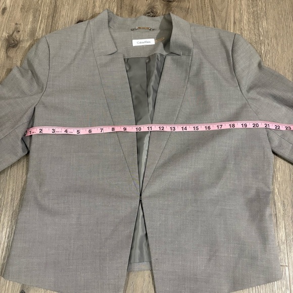 Calvin Klein Women’s Gray Asymmetrical Open Front Blazer Size 14 Career Stretch - Picture 8 of 15